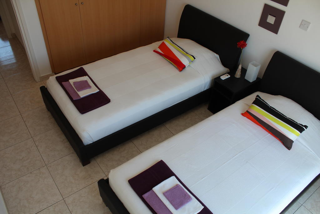 Estia Luxury Maisonette Paphos Ruang foto